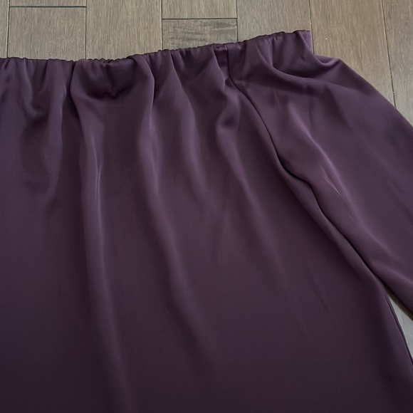 Dynamite off-the-shoulder blouse - Picture 2 of 5